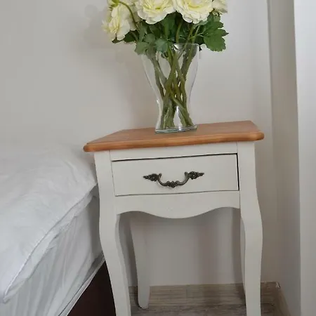 Art & Vintage Flat, Next To Ndk Apartment Sofia