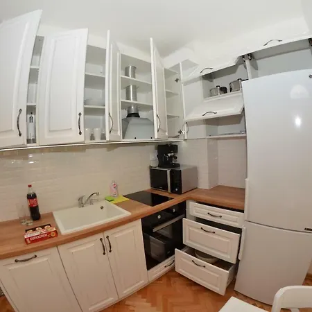 Apartment Art & Vintage Flat, Next To Ndk Sofia